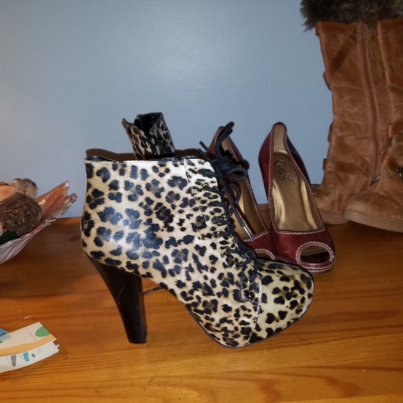 3 pairs of heels - Picture 2 of 3